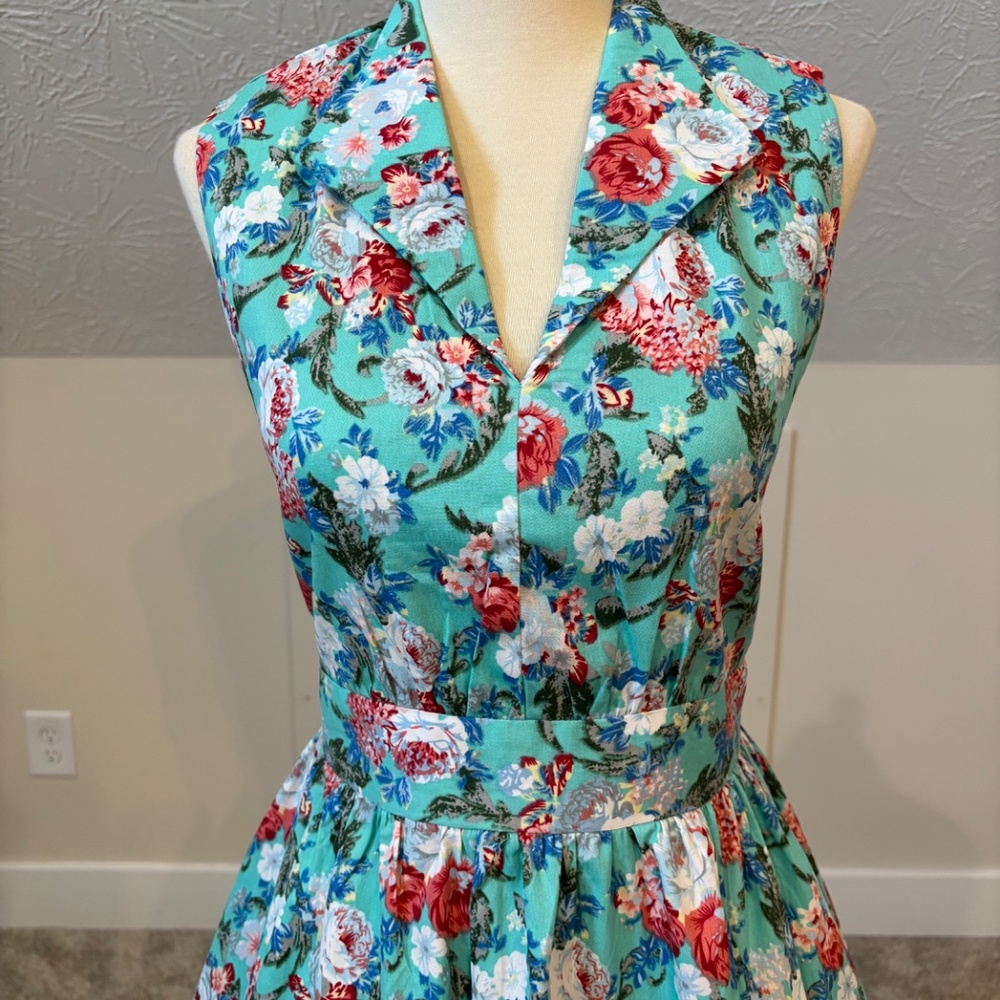 NWT! Lindy Bop Dress XS - Picture 3 of 9